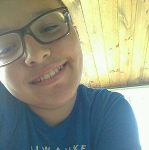 Meet your Posher, Adrienne